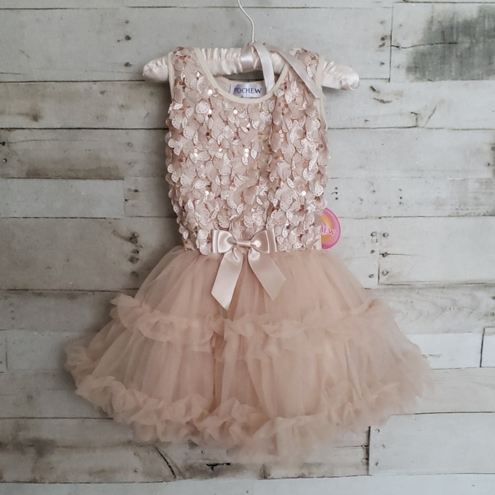 Girls dress